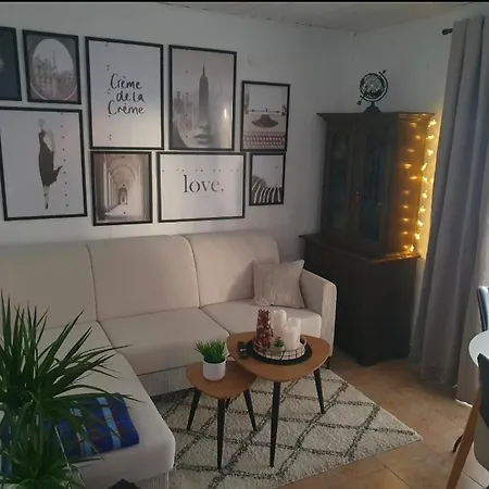 بيت للعطل Nell زافالا